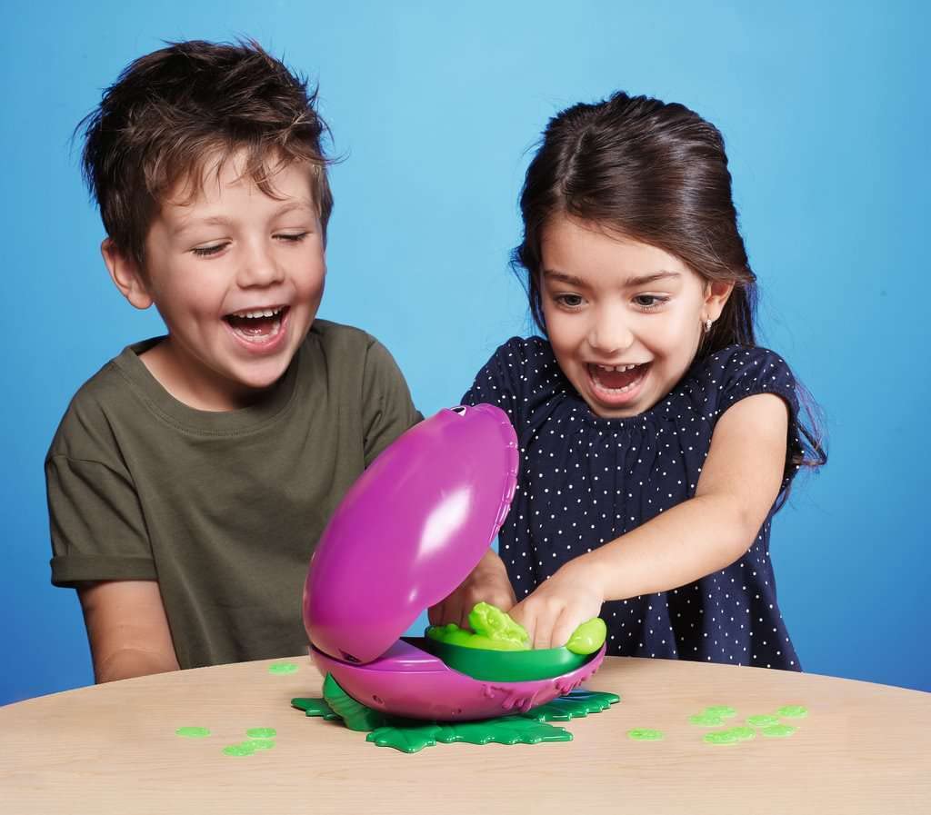 Slimy Joe Board Game