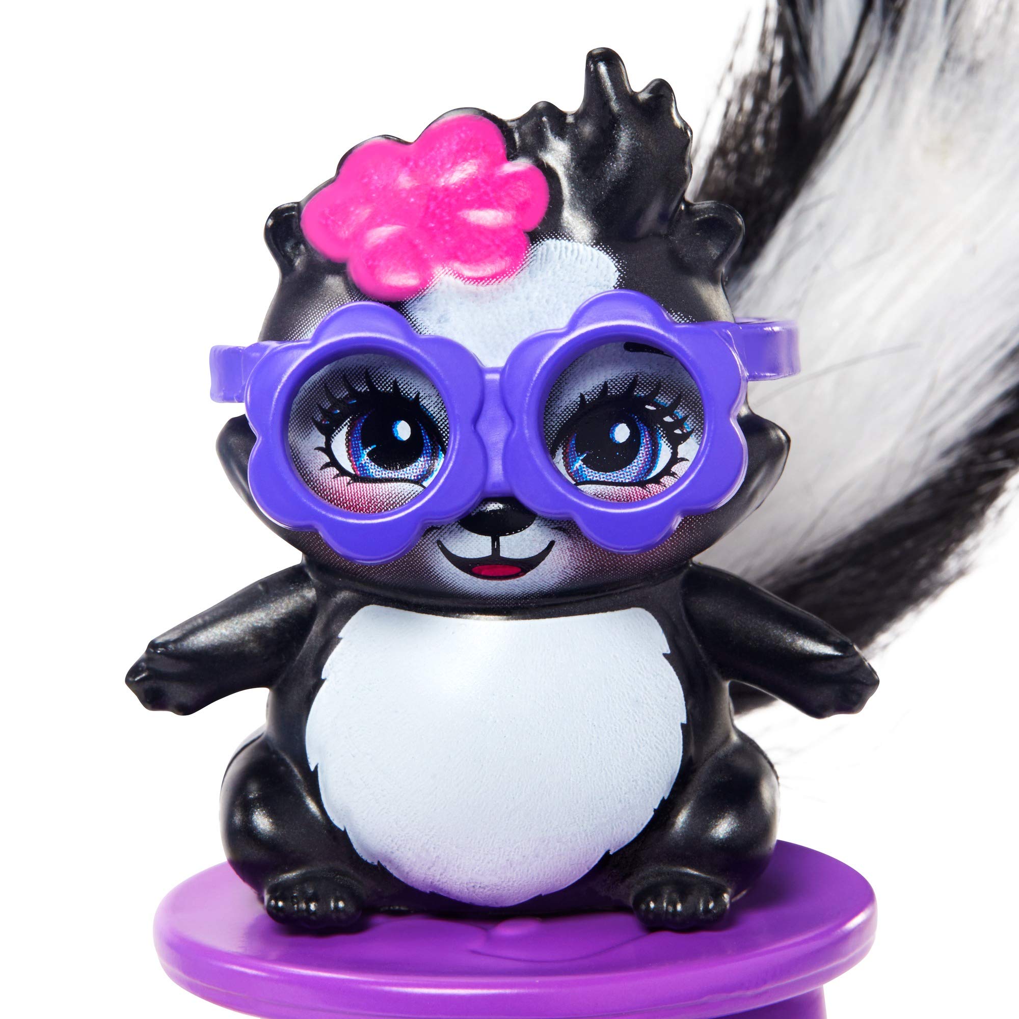 Enchantimals Stinkin' Cute Vanity With Sage Skunk